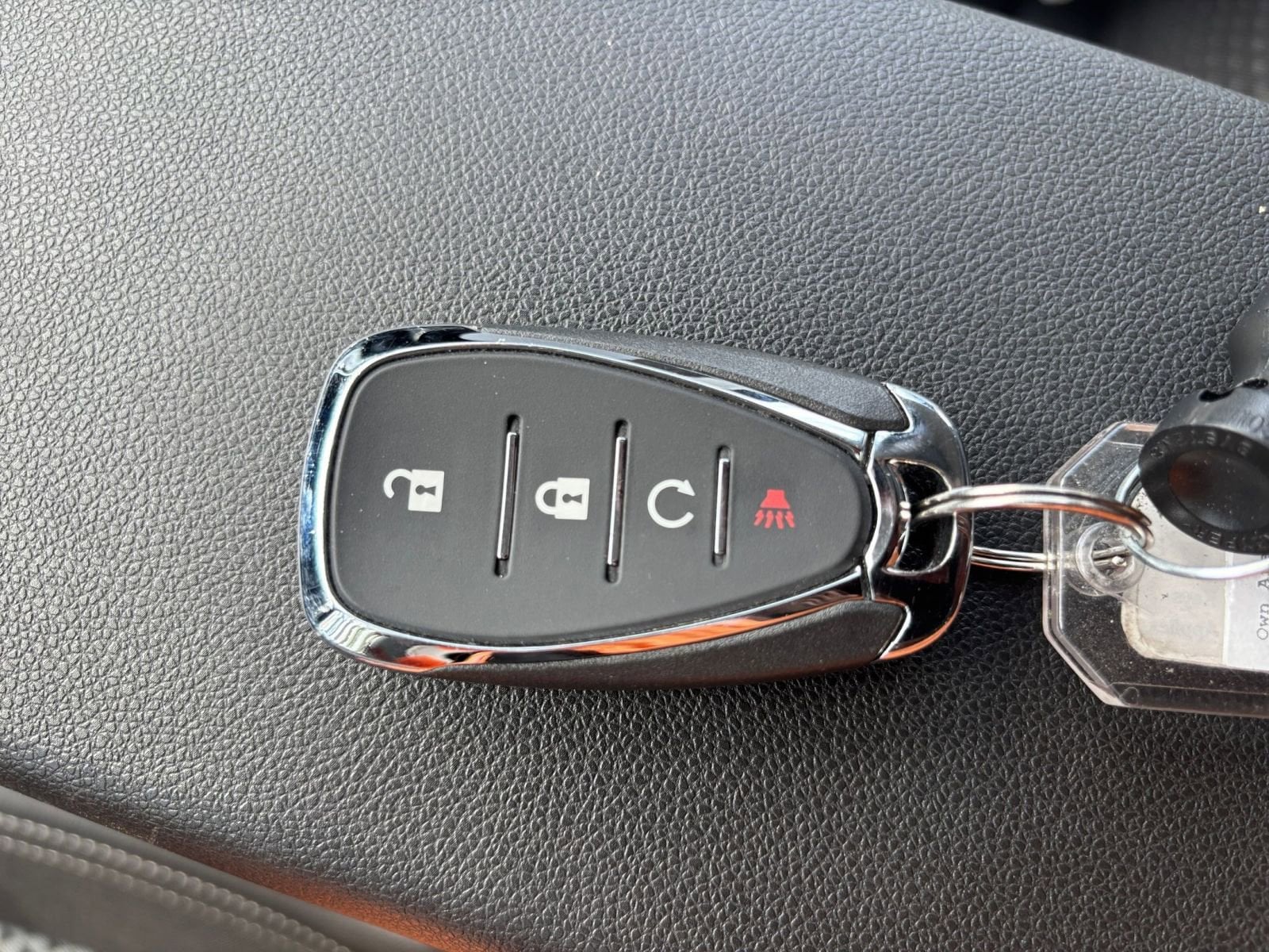 Thumbnail: 2025 Chevrolet Trax - 21