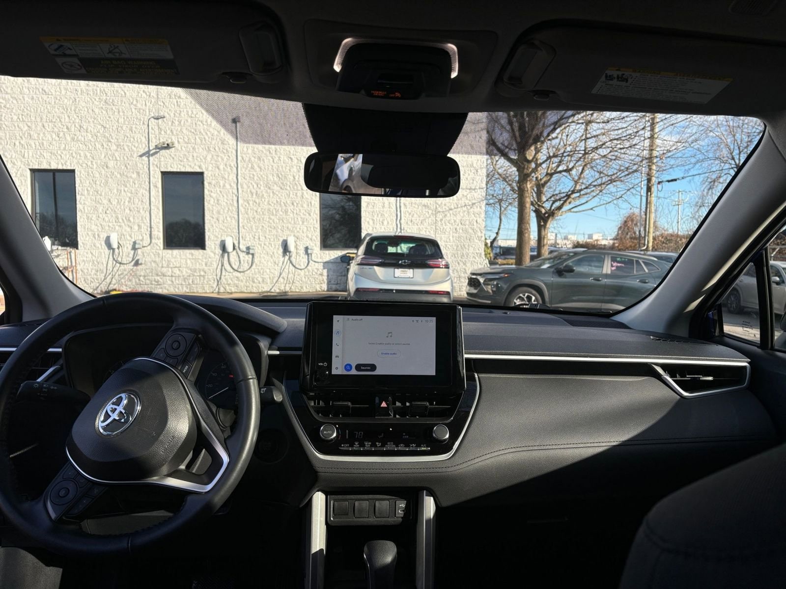 Thumbnail: 2025 Toyota Corolla Cross - 32