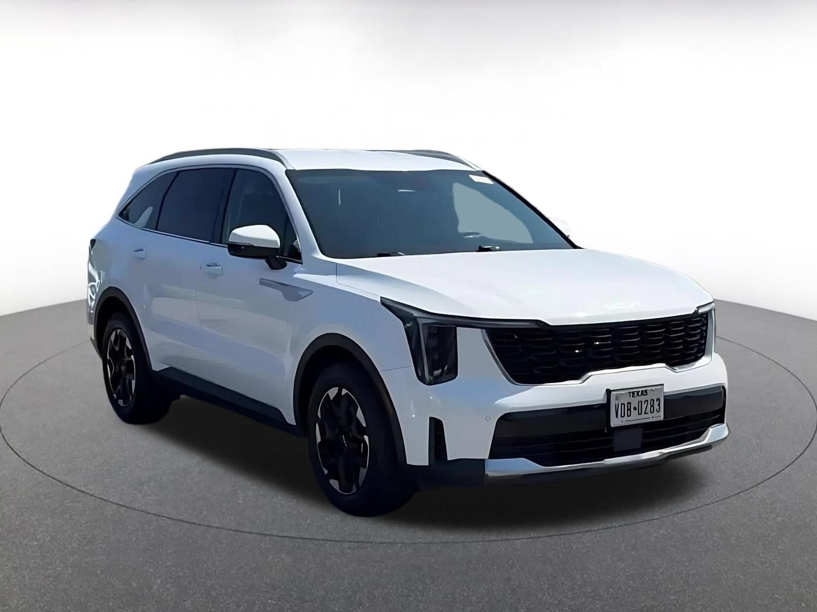 Thumbnail: 2024 Kia Sorento - 3
