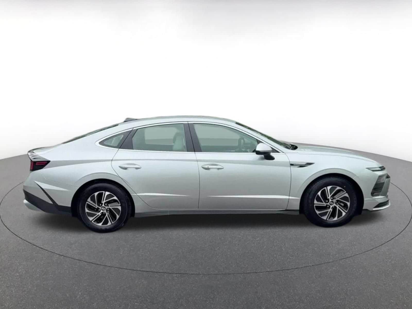 Thumbnail: 2026 Hyundai Sonata - 13