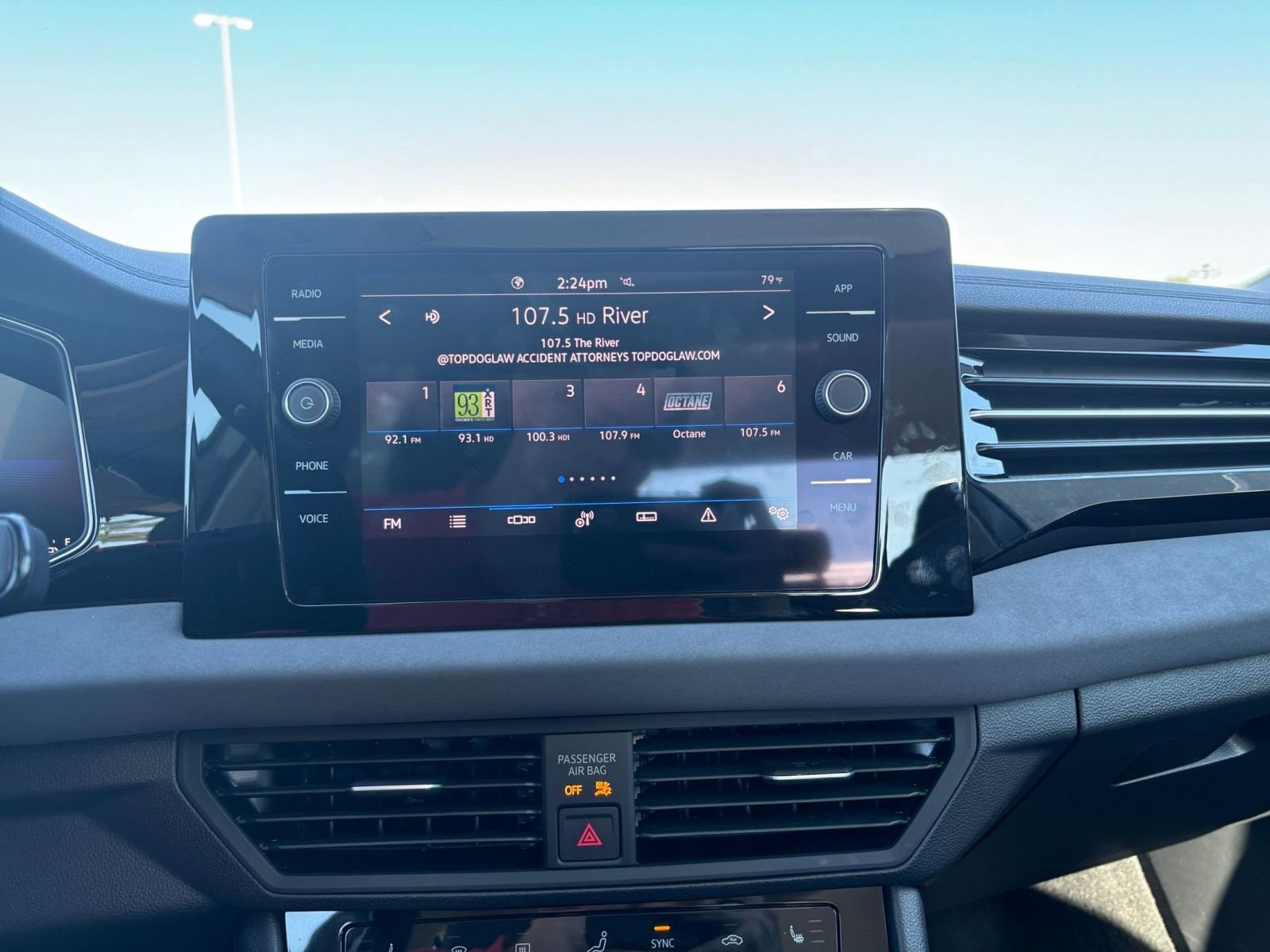 Thumbnail: 2025 Volkswagen Jetta - 18