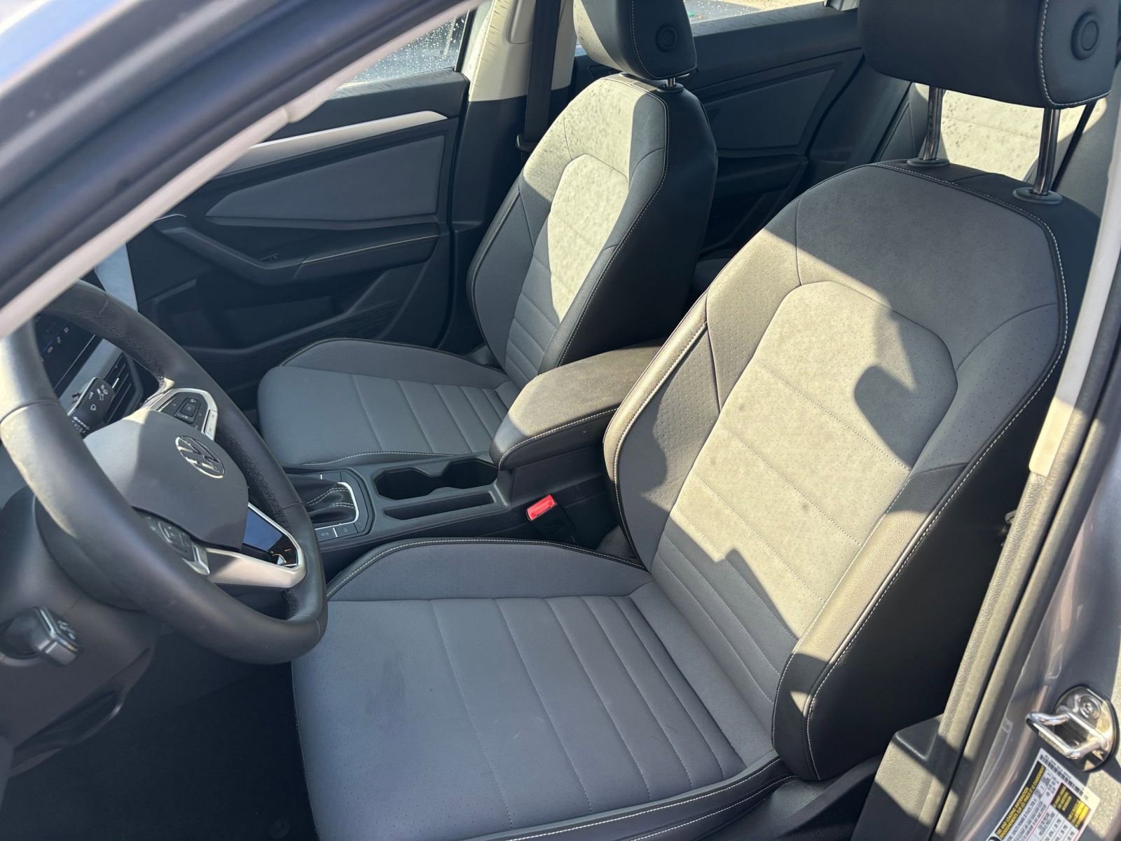 Thumbnail: 2025 Volkswagen Jetta - 35