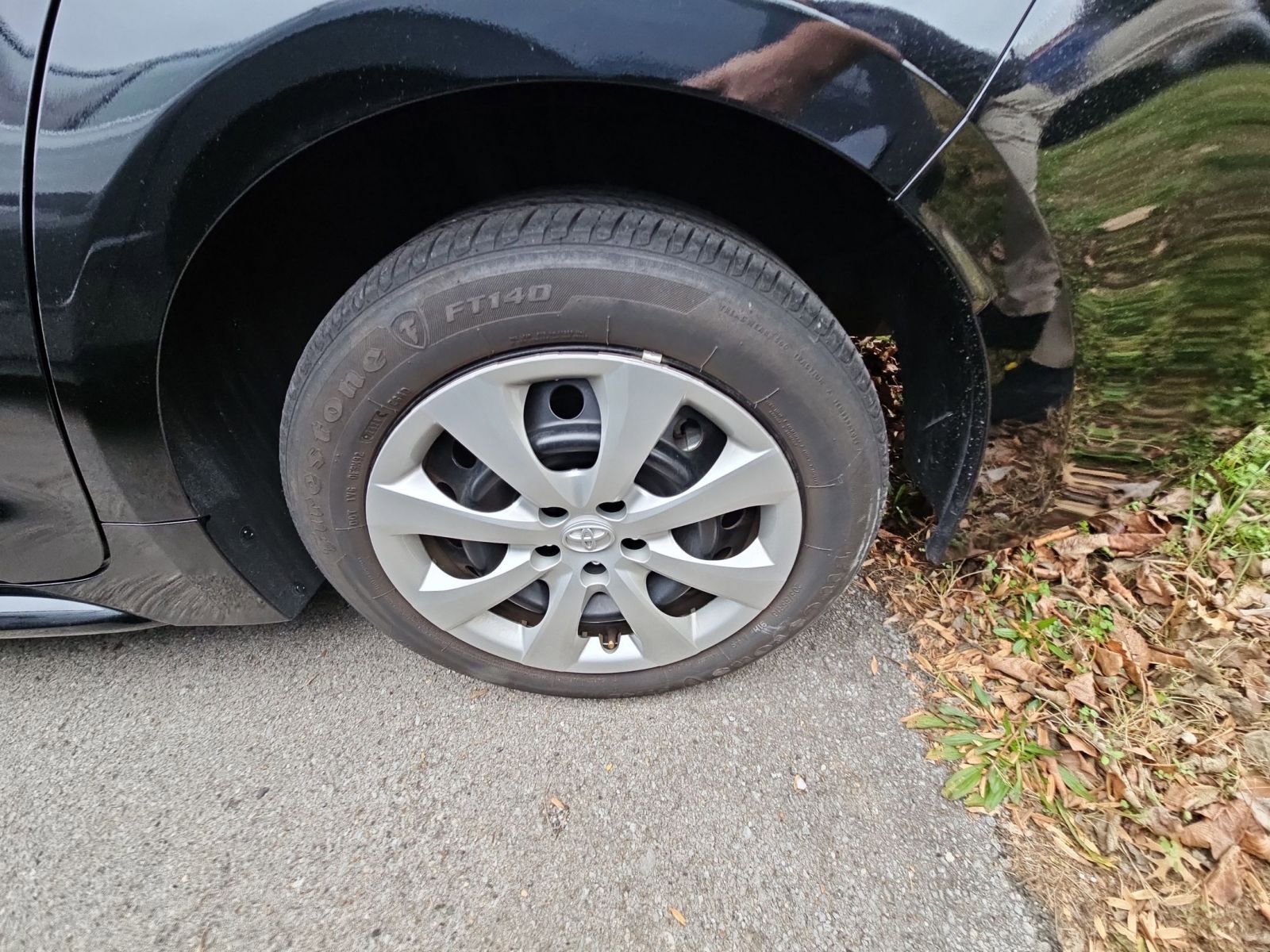 Thumbnail: 2025 Toyota Corolla - 8