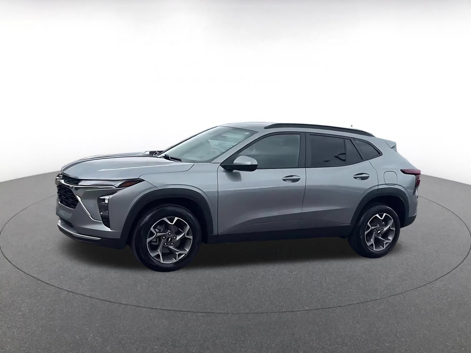 Thumbnail: 2025 Chevrolet Trax - 8
