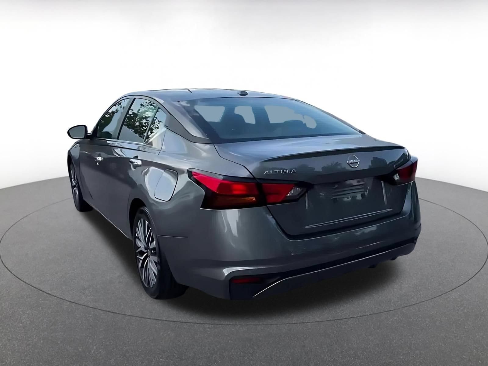 Thumbnail: 2025 Nissan Altima - 10