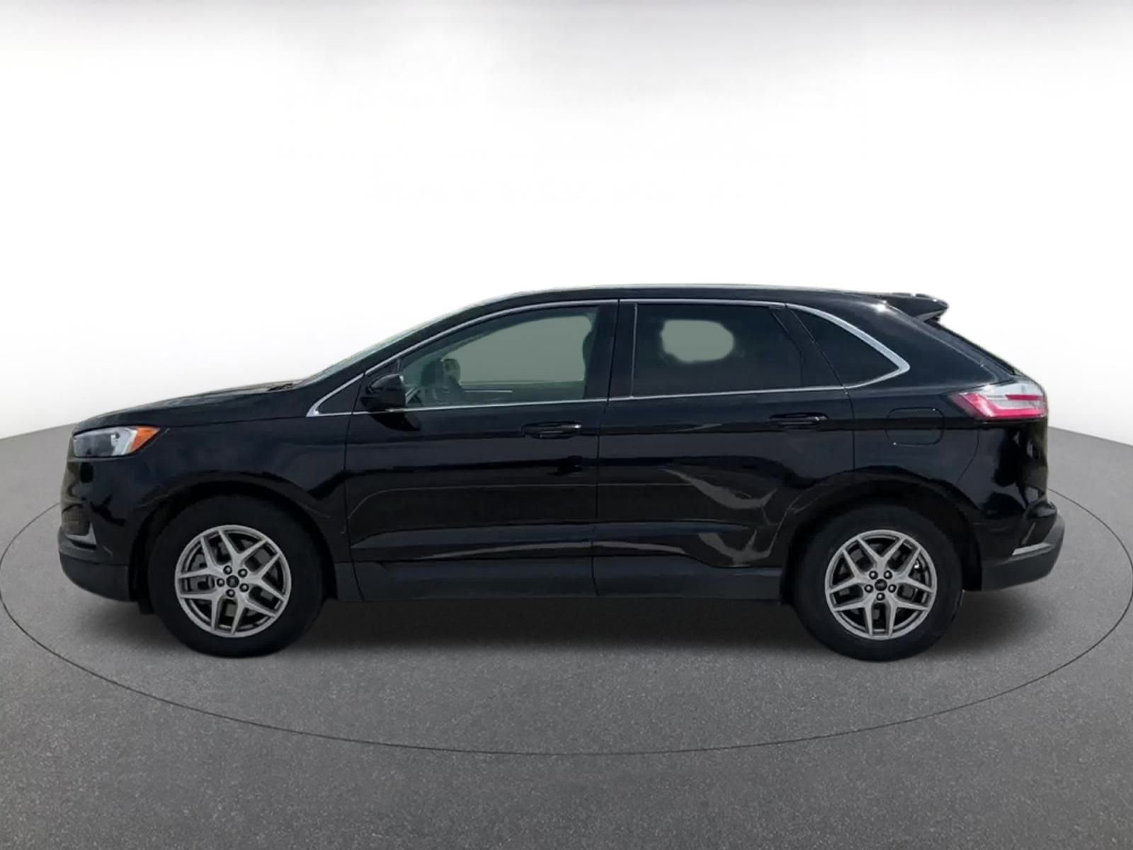 Thumbnail: 2024 Ford Edge - 8
