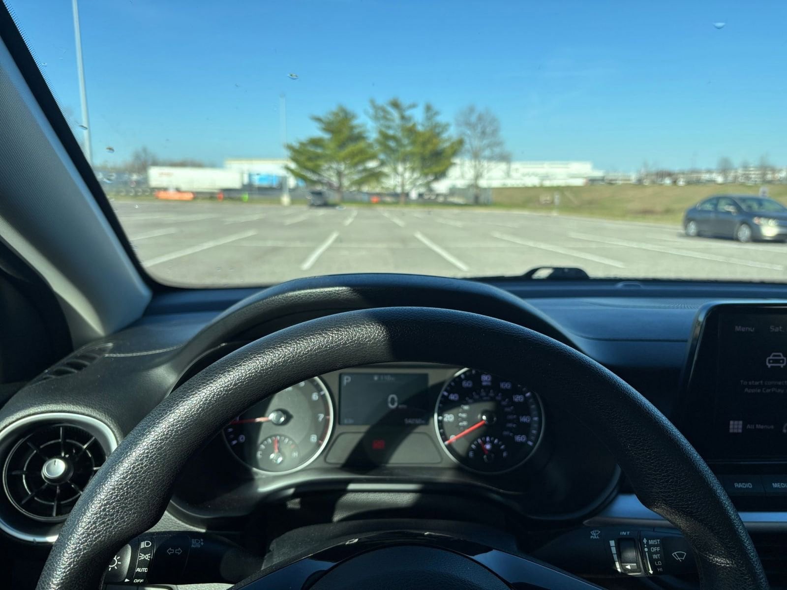 Thumbnail: 2024 Kia Forte - 32