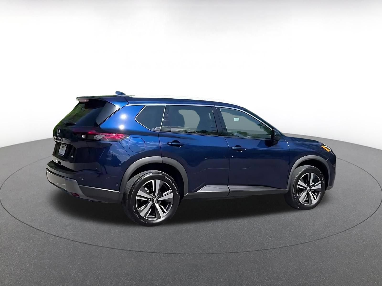 Thumbnail: 2026 Nissan Rogue - 15