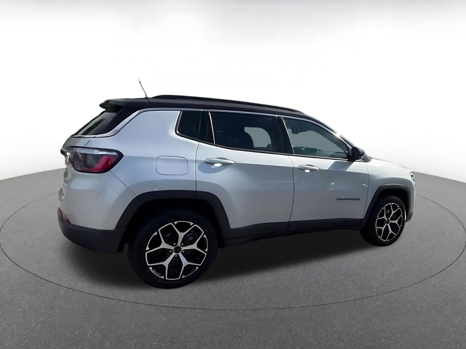 Thumbnail: 2025 Jeep Compass - 11