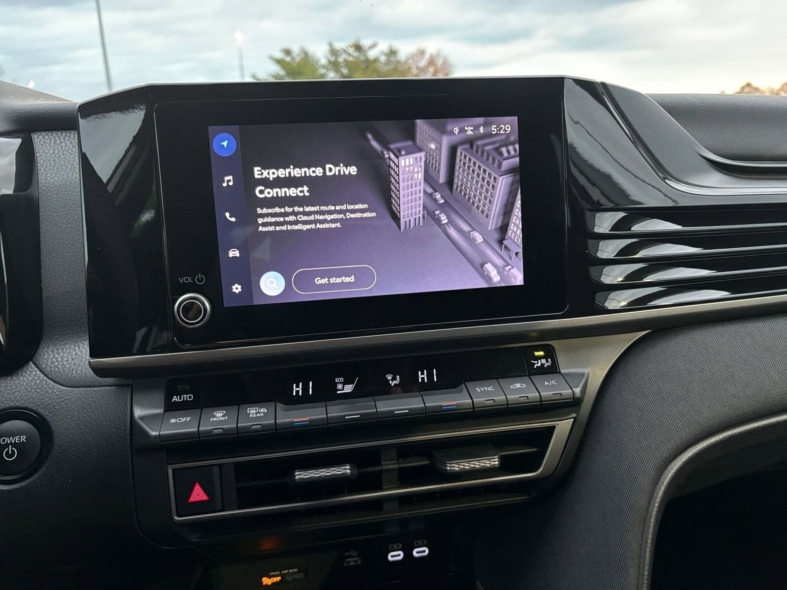 Thumbnail: 2025 Toyota Camry - 18