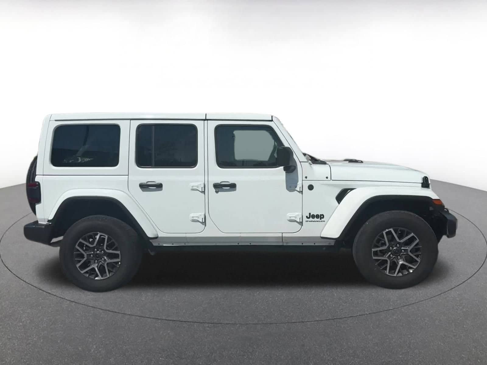 Thumbnail: 2025 Jeep Wrangler - 16