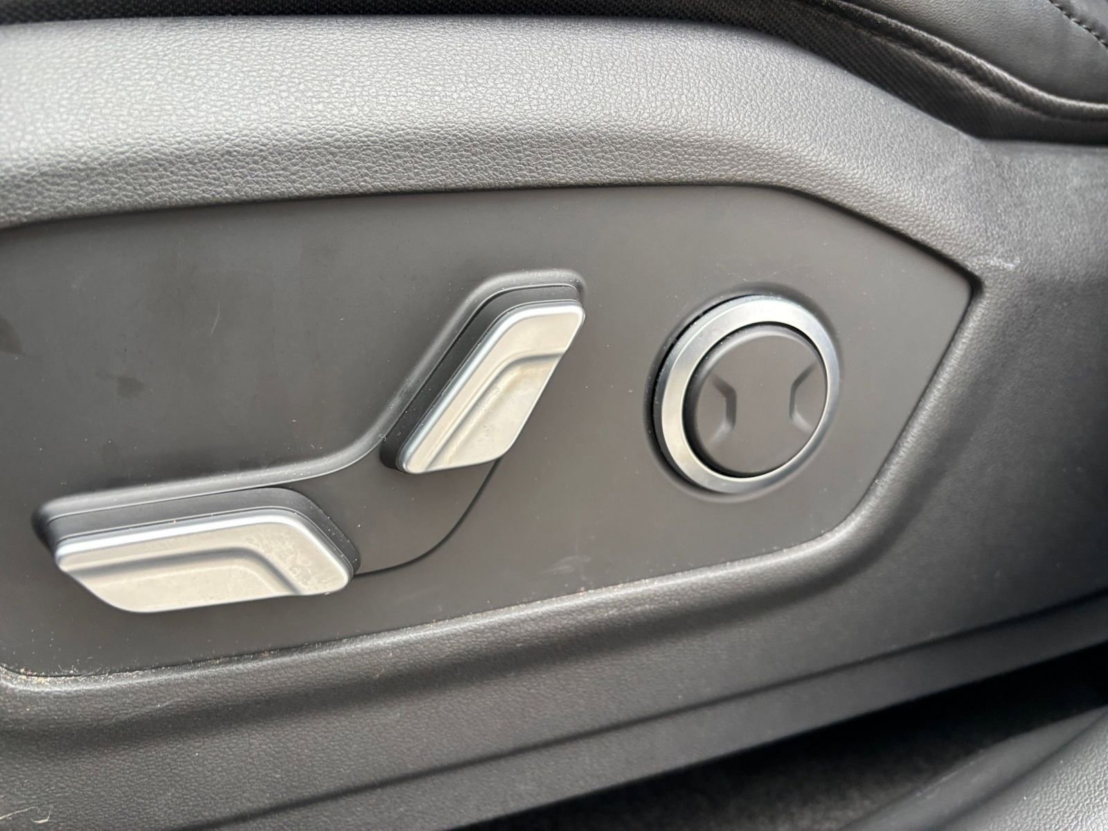 Thumbnail: 2025 Hyundai Santa Fe - 25