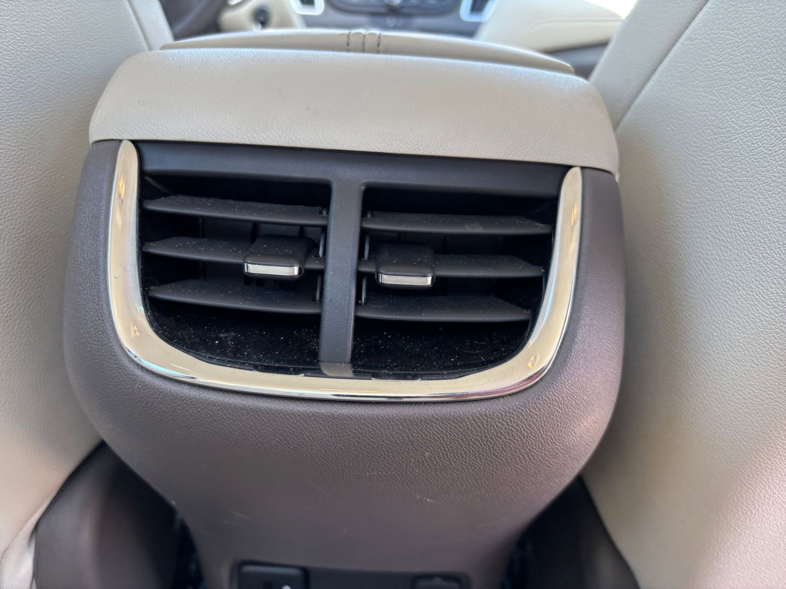 Thumbnail: 2024 Chevrolet Malibu - 24