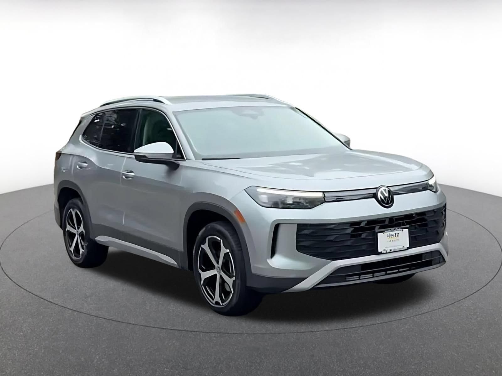 Thumbnail: 2026 Volkswagen Tiguan - 3