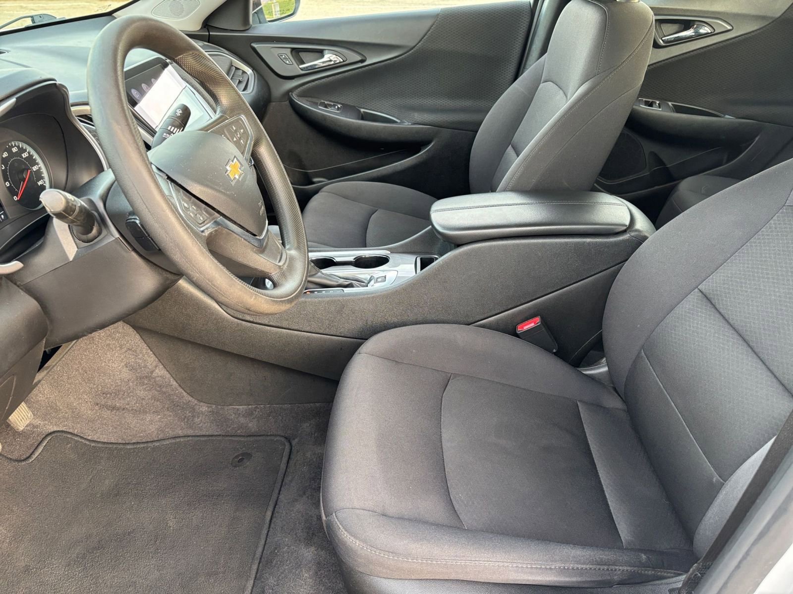 Thumbnail: 2022 Chevrolet Malibu - 28