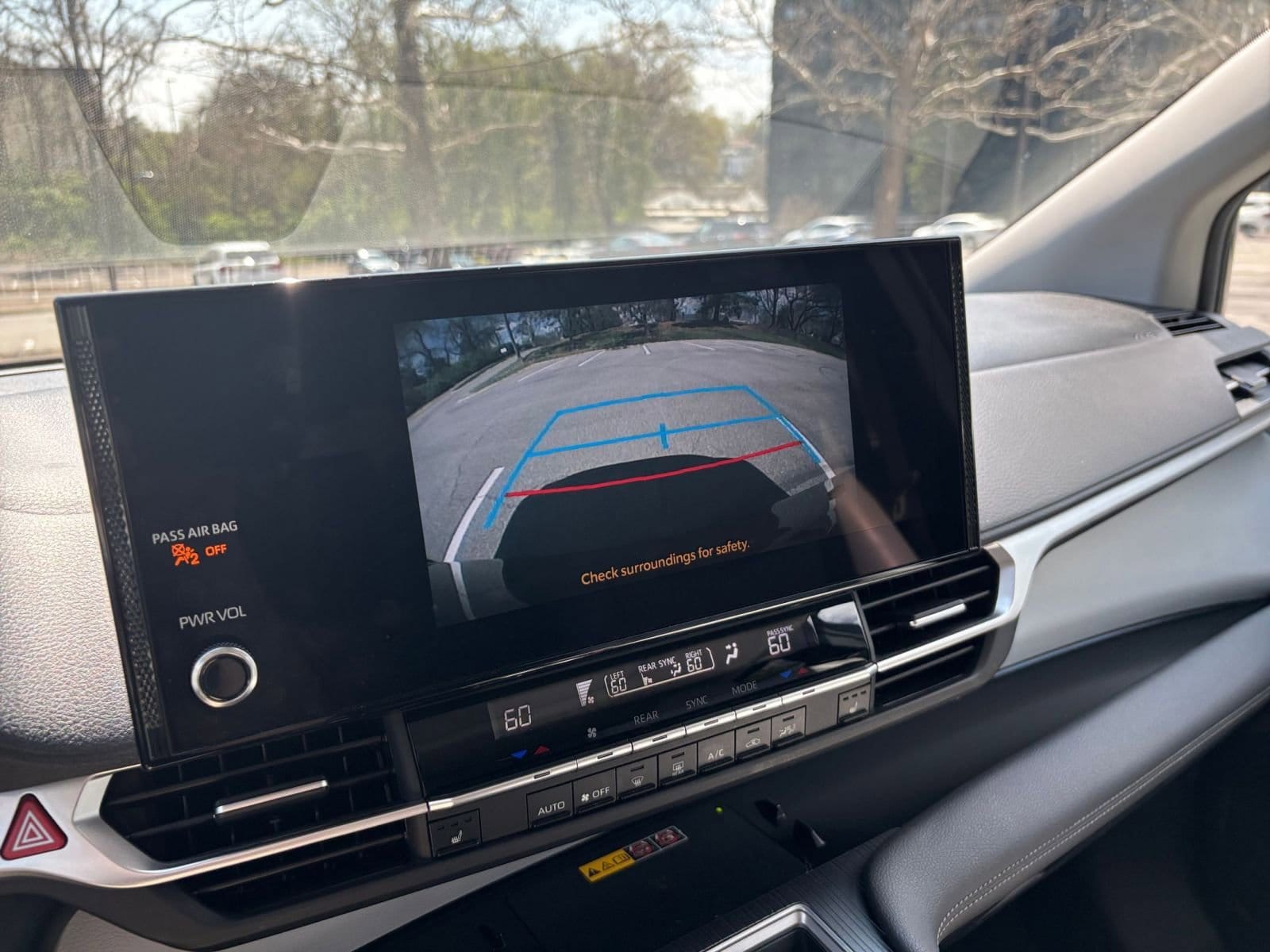 Thumbnail: 2025 Toyota Sienna - 27