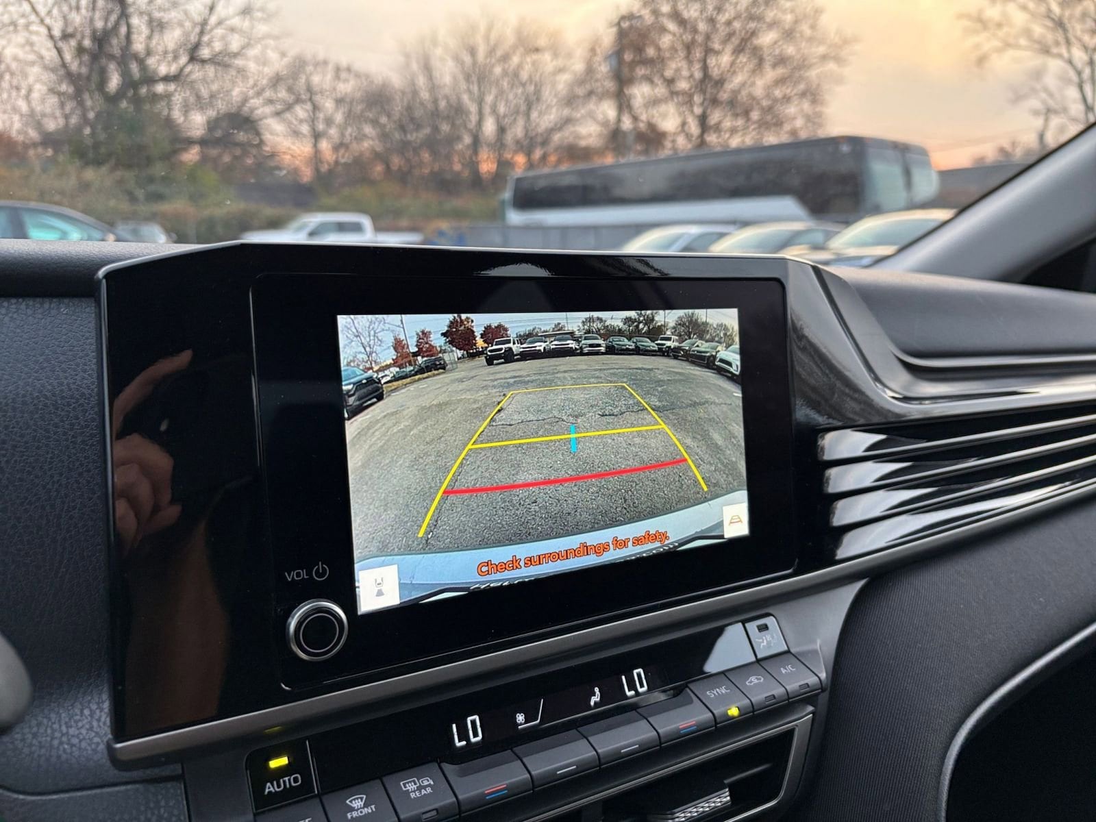 Thumbnail: 2025 Toyota Camry - 17