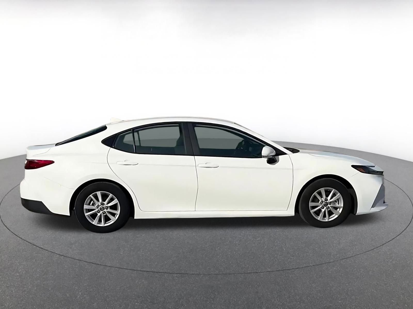 Thumbnail: 2025 Toyota Camry - 16