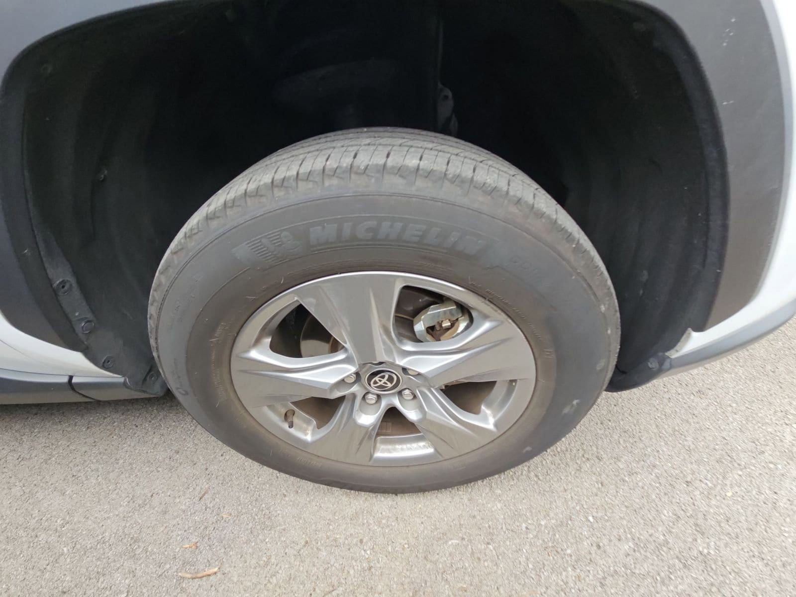 Thumbnail: 2025 Toyota RAV4 - 10