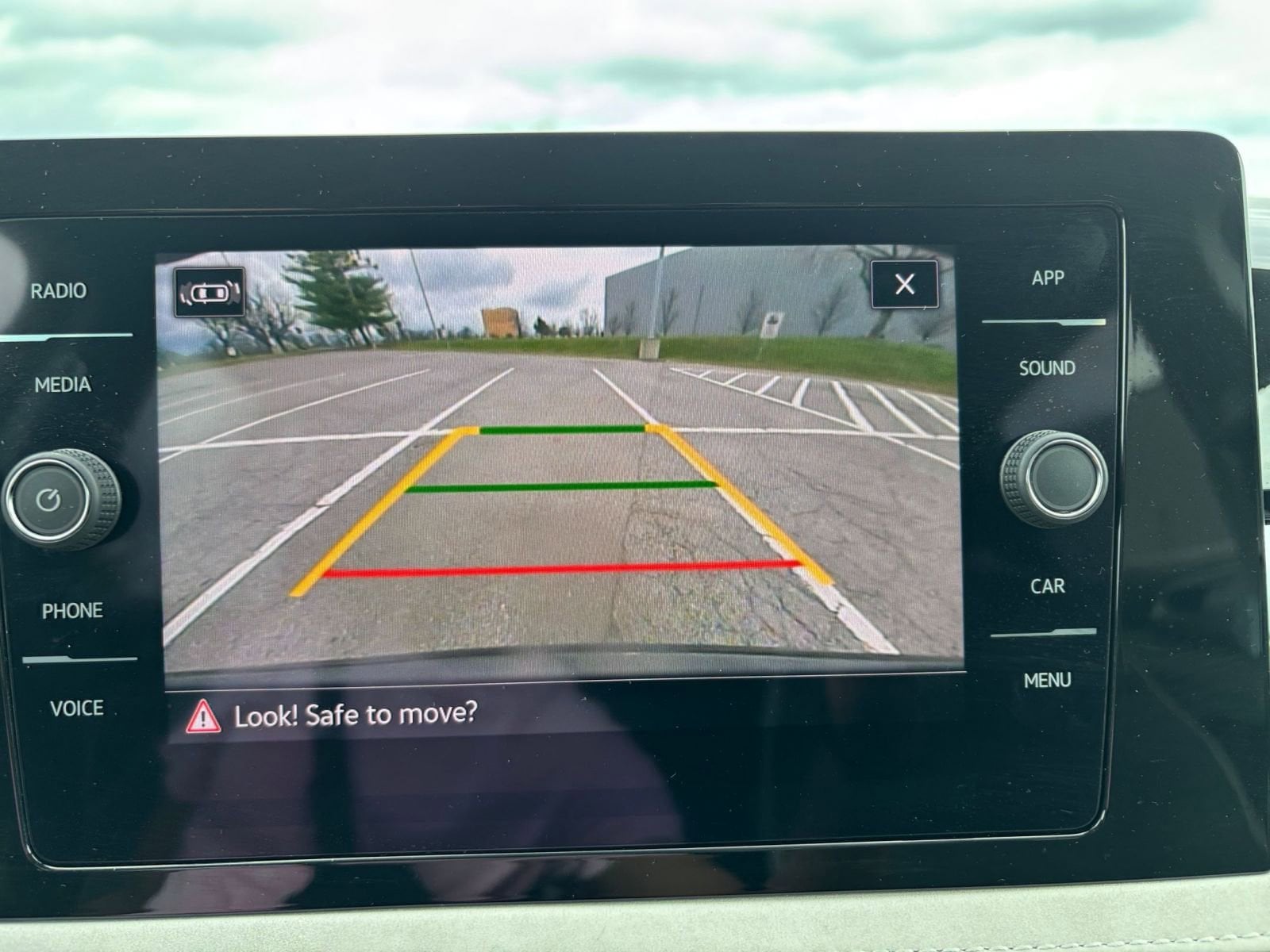 Thumbnail: 2025 Volkswagen Taos - 24