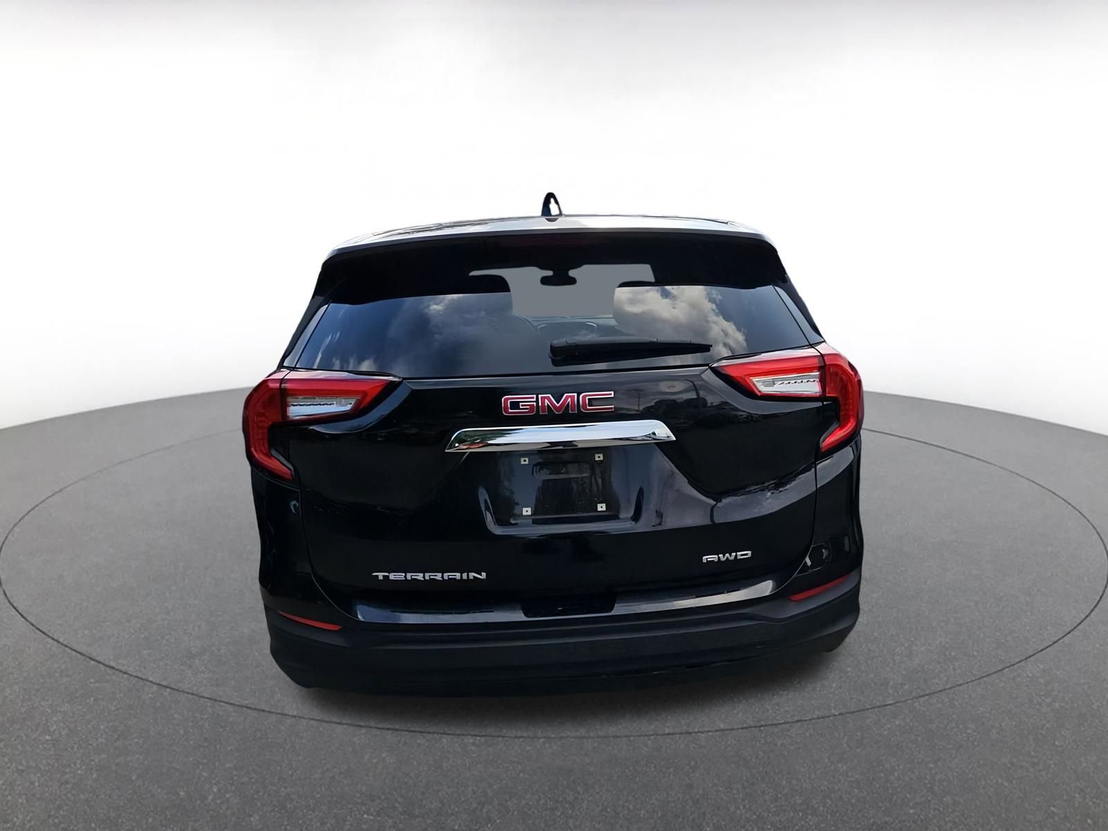 Thumbnail: 2024 GMC Terrain - 3