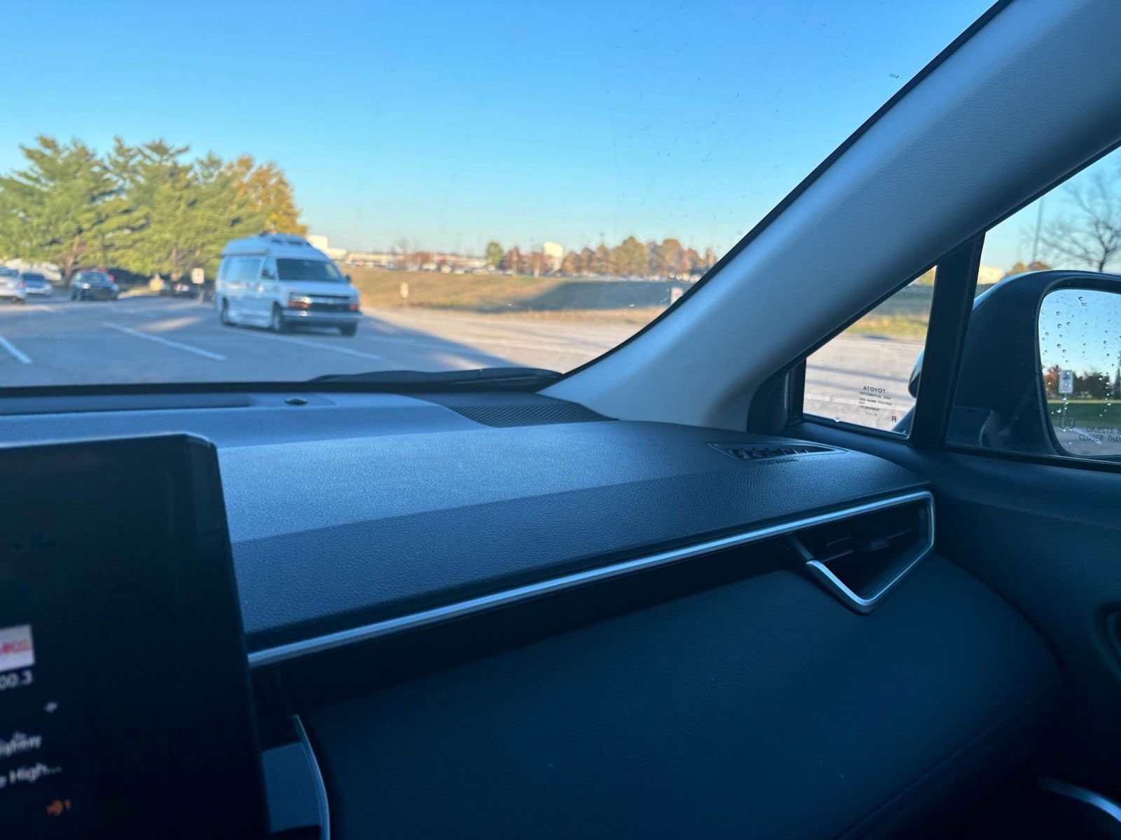 Thumbnail: 2025 Toyota Corolla Cross - 34