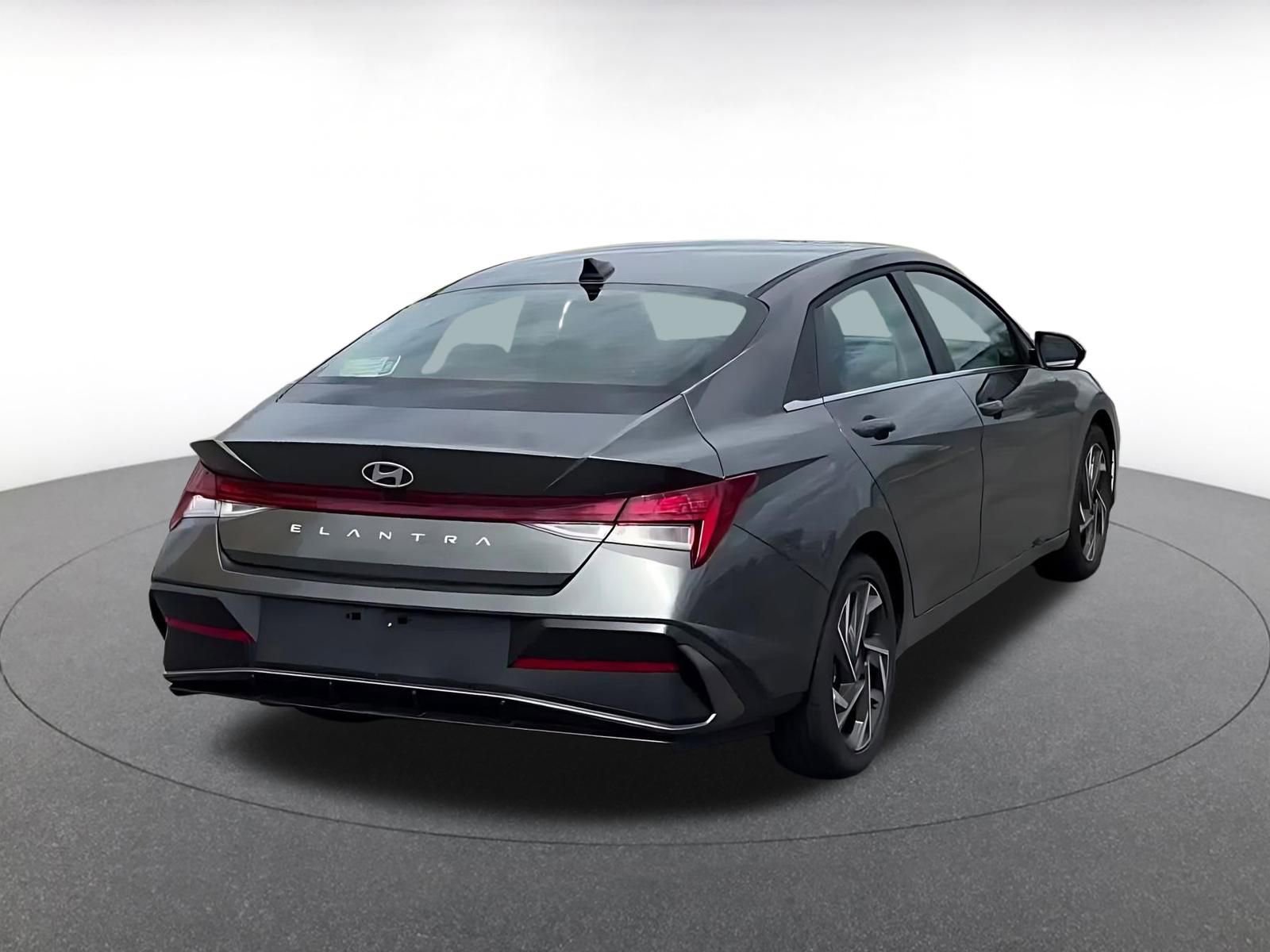 Thumbnail: 2025 Hyundai Elantra - 15