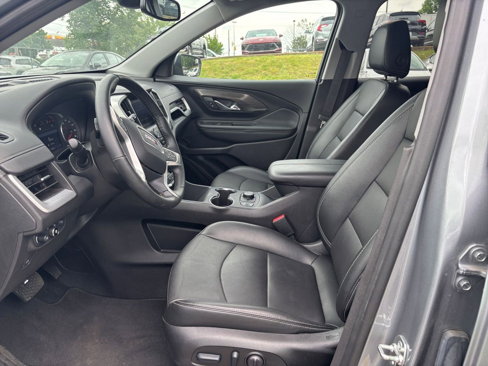 Thumbnail: 2024 GMC Terrain - 31