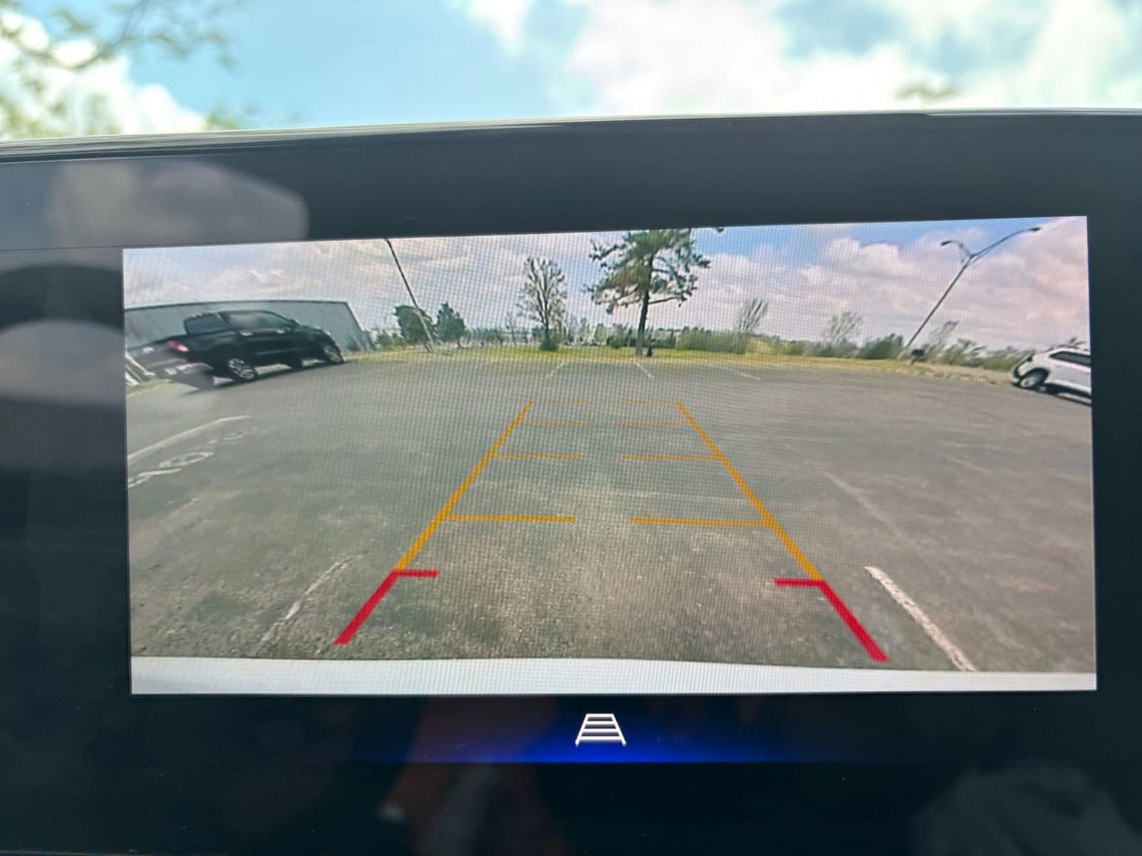 Thumbnail: 2025 Chevrolet Trax - 22