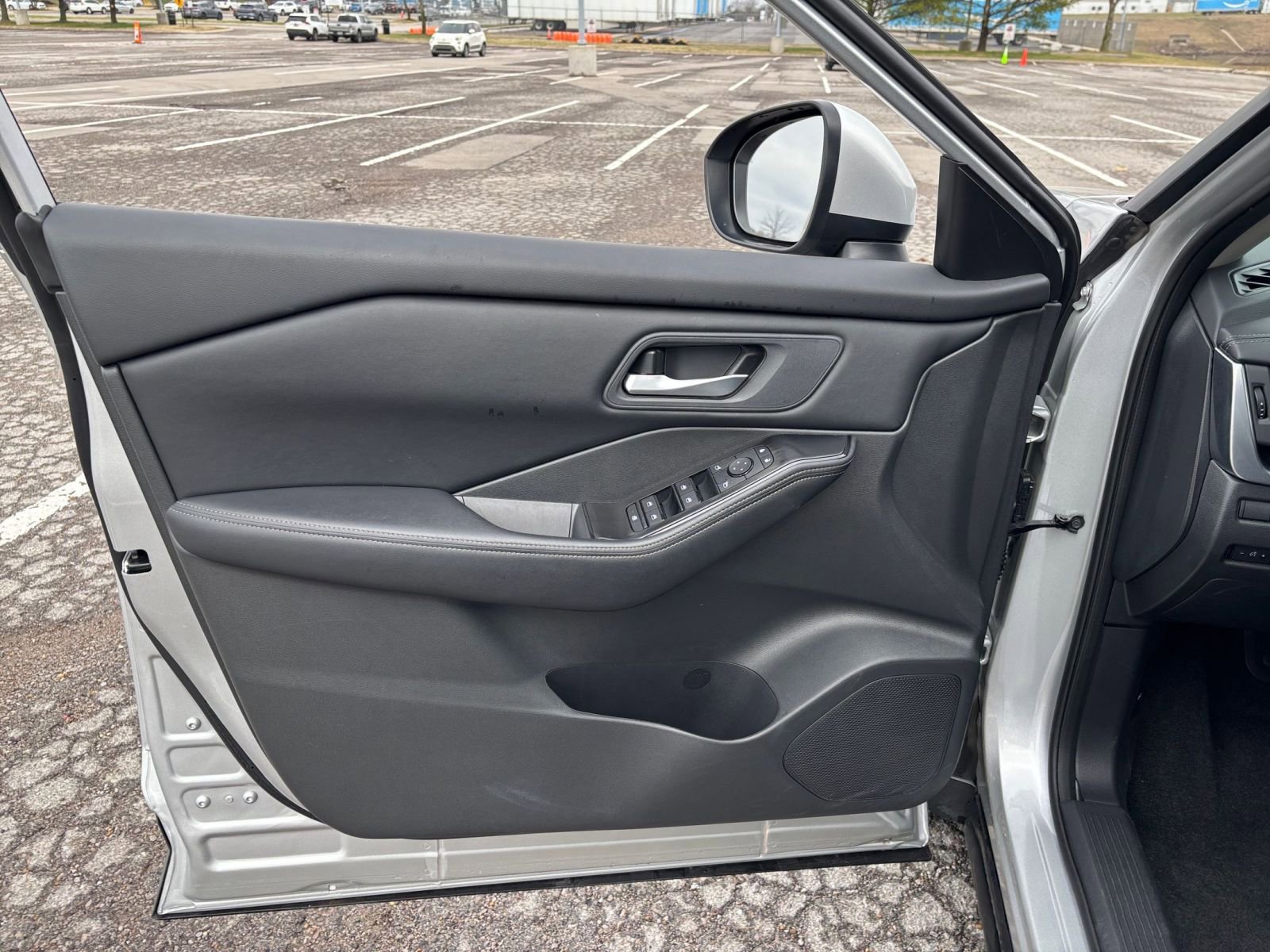 Thumbnail: 2025 Nissan Rogue - 18