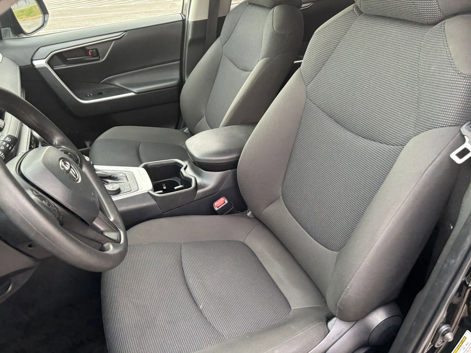 Thumbnail: 2025 Toyota RAV4 - 35