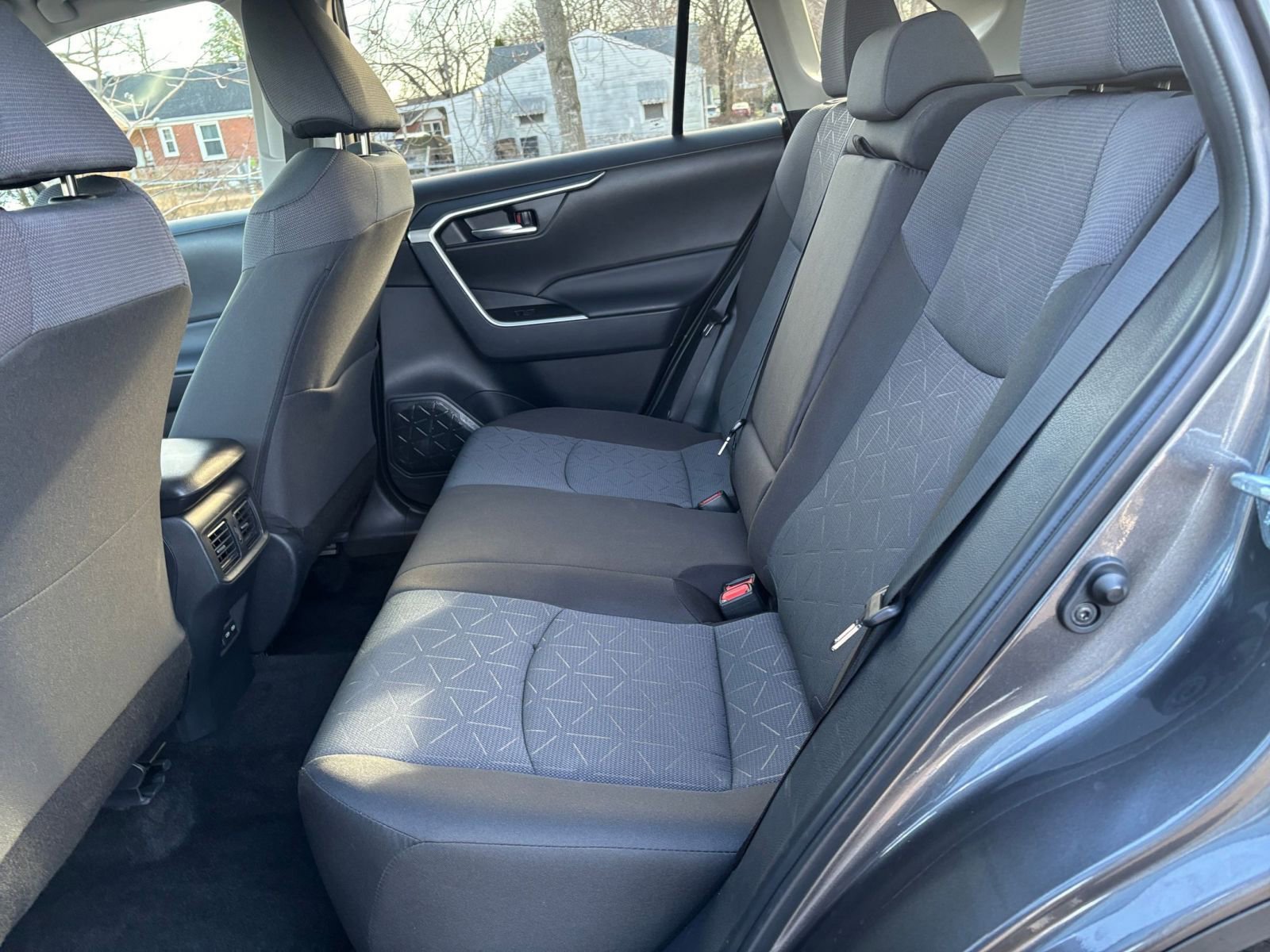 Thumbnail: 2025 Toyota RAV4 - 25