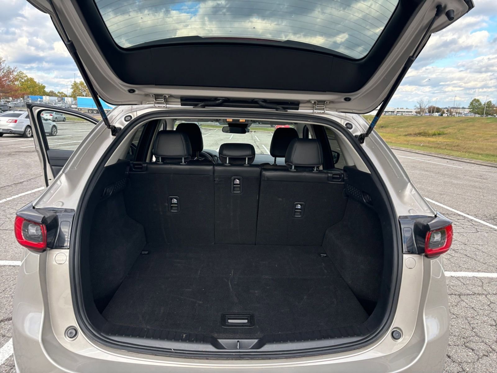 Thumbnail: 2025 Mazda CX-5 - 31