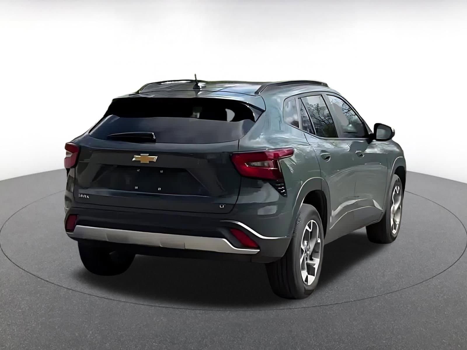 Thumbnail: 2025 Chevrolet Trax - 14