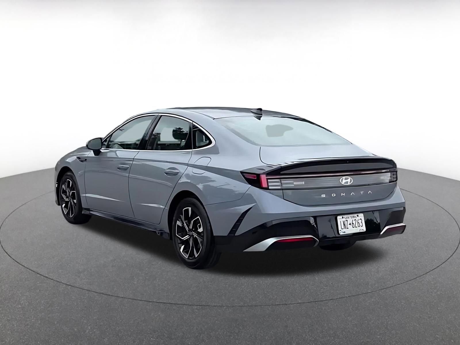 Thumbnail: 2025 Hyundai Sonata - 11