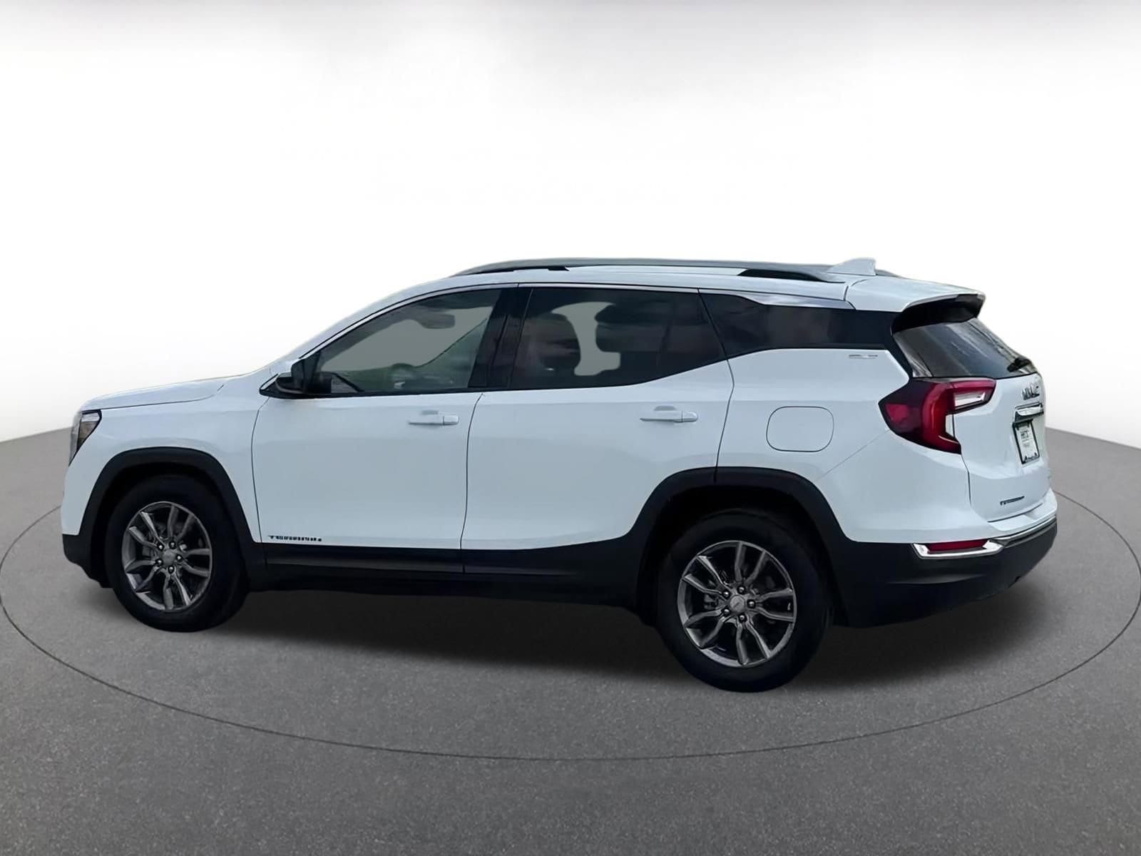 Thumbnail: 2023 GMC Terrain - 10