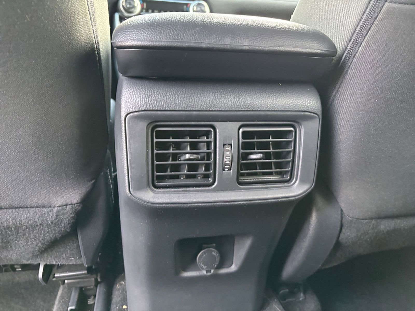 Thumbnail: 2025 Toyota RAV4 - 23