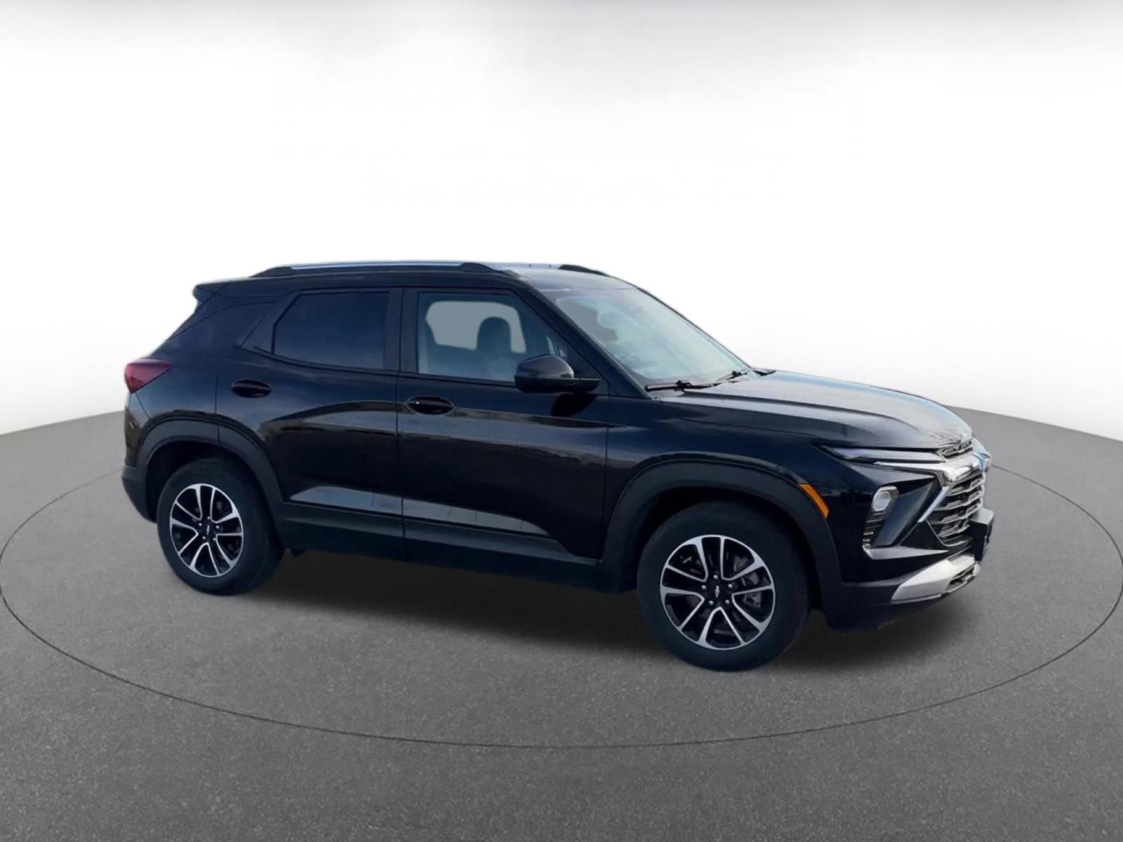 Thumbnail: 2025 Chevrolet TrailBlazer - 2