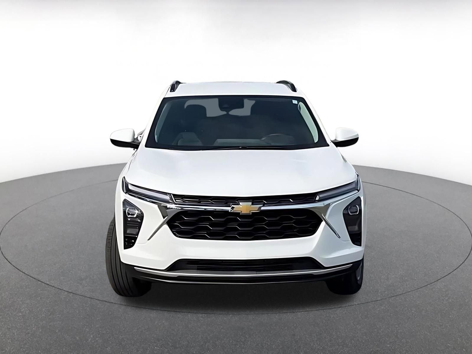 Thumbnail: 2025 Chevrolet Trax - 4