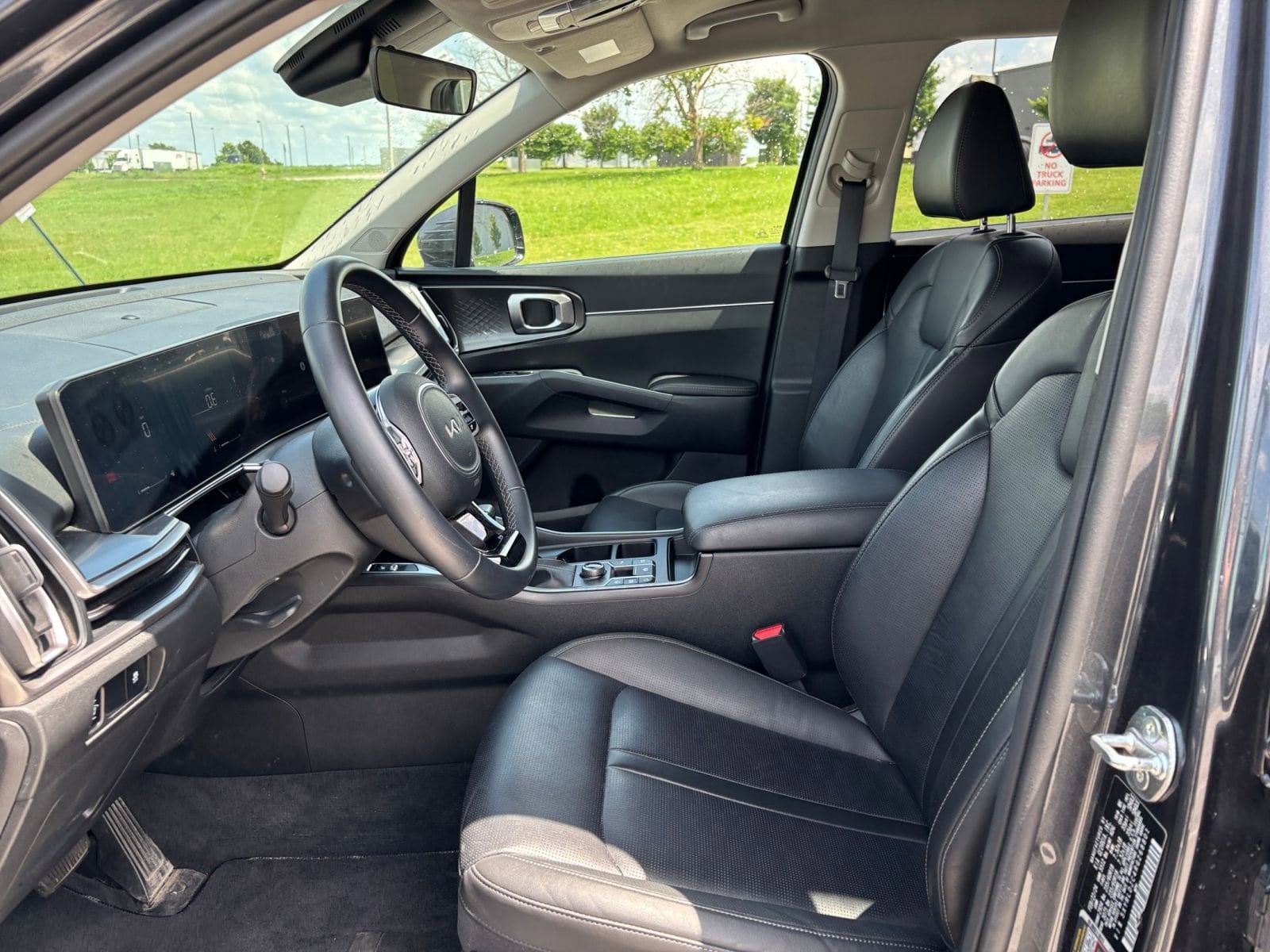Thumbnail: 2024 Kia Sorento - 27