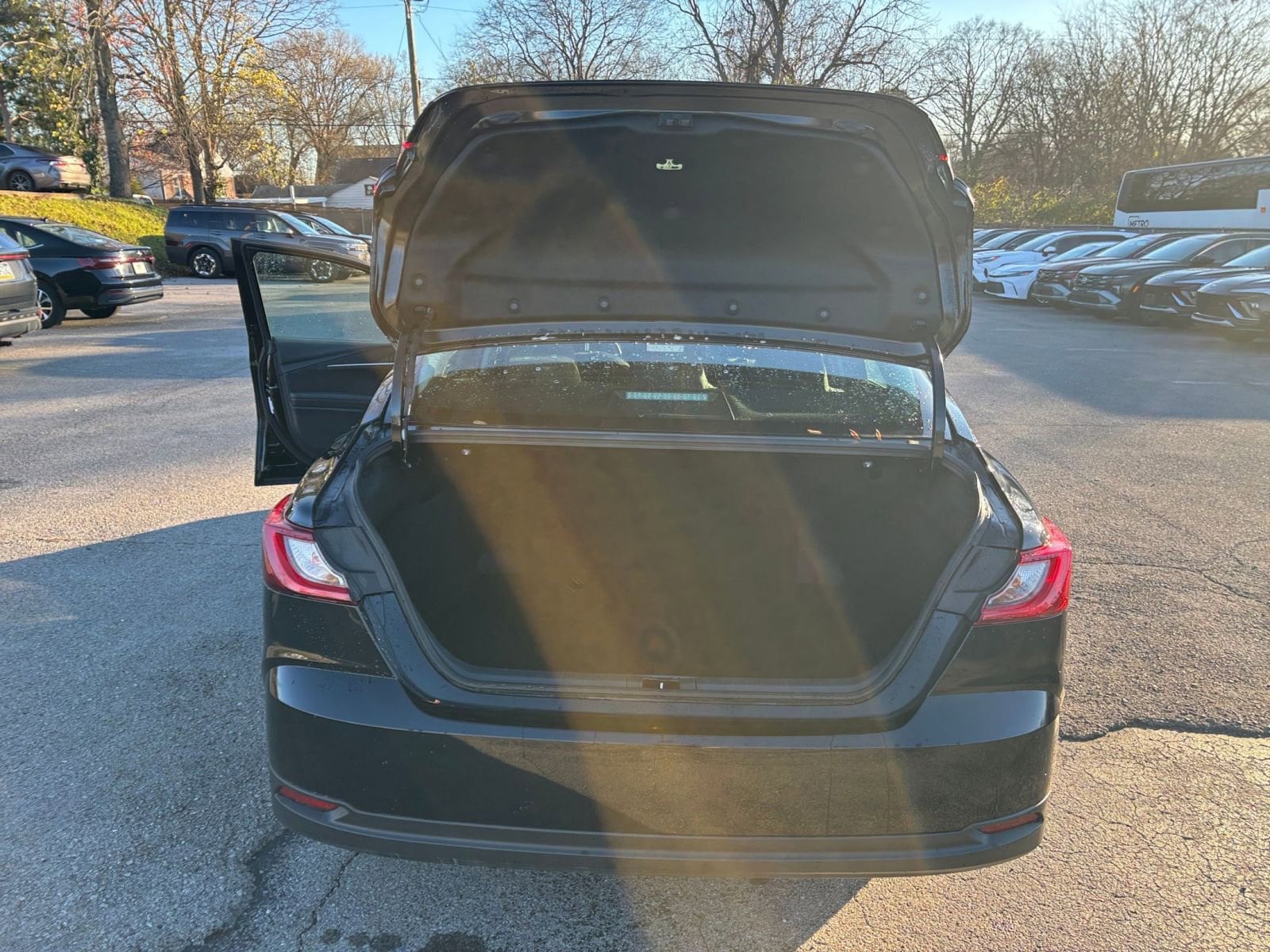 Thumbnail: 2025 Toyota Camry - 30