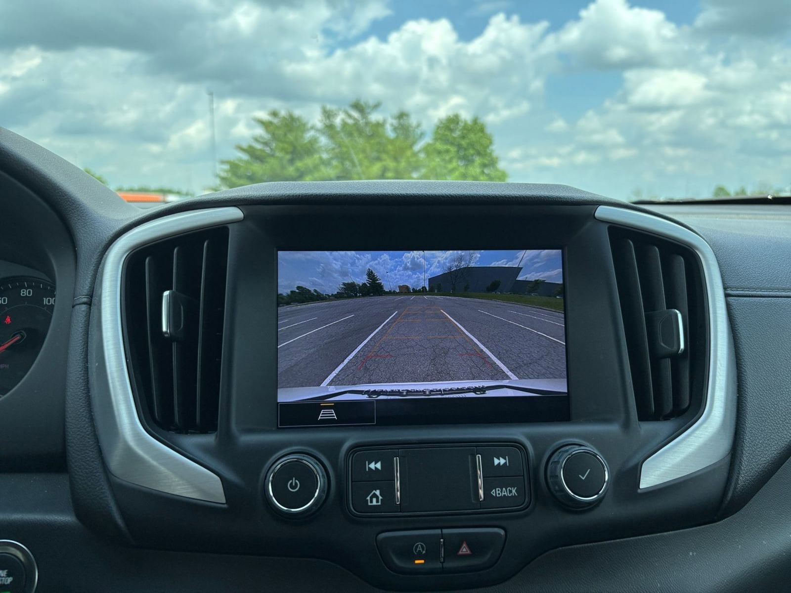 Thumbnail: 2023 GMC Terrain - 17