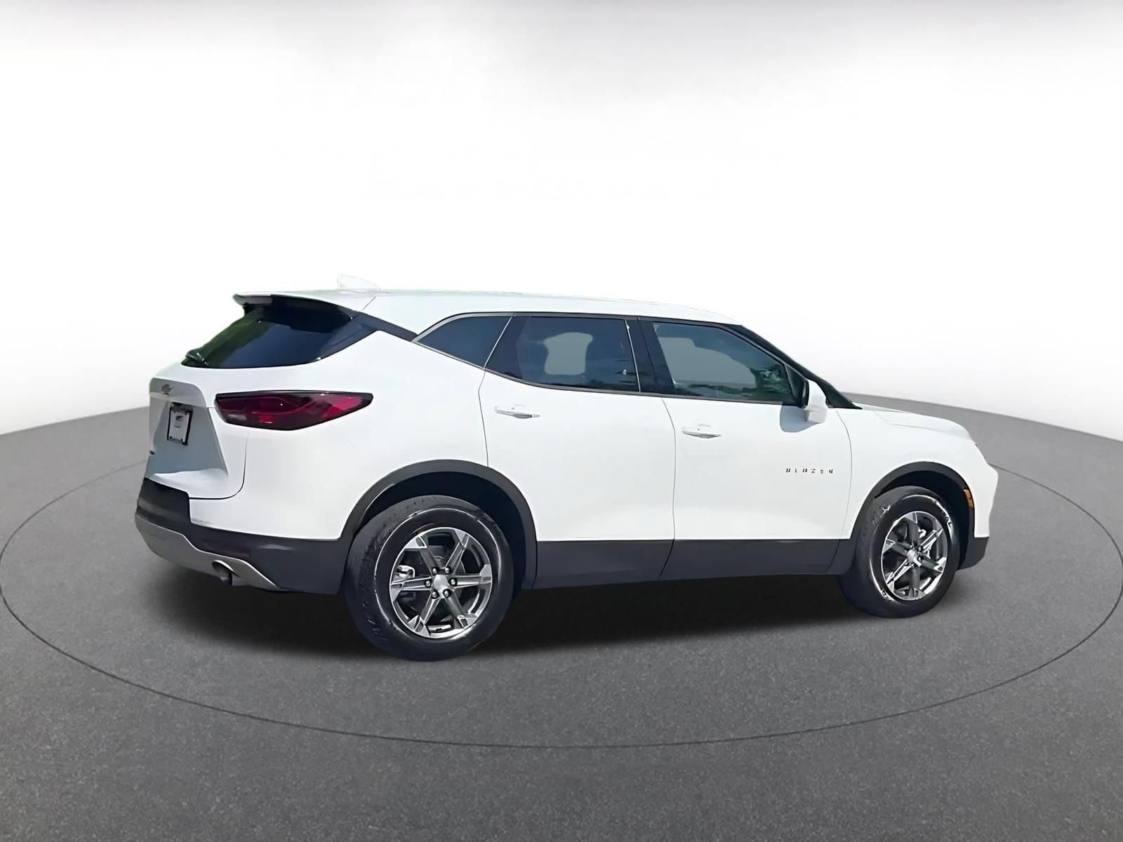 Thumbnail: 2026 Chevrolet Blazer - 15