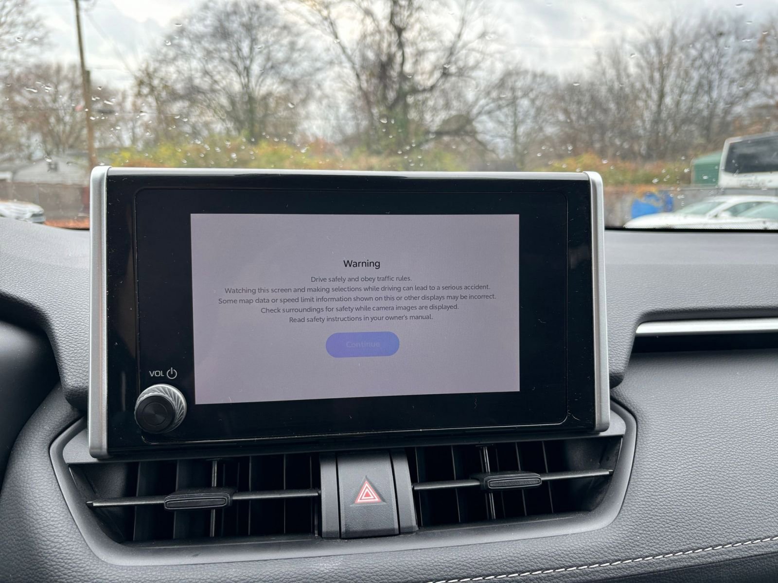 Thumbnail: 2025 Toyota RAV4 - 21