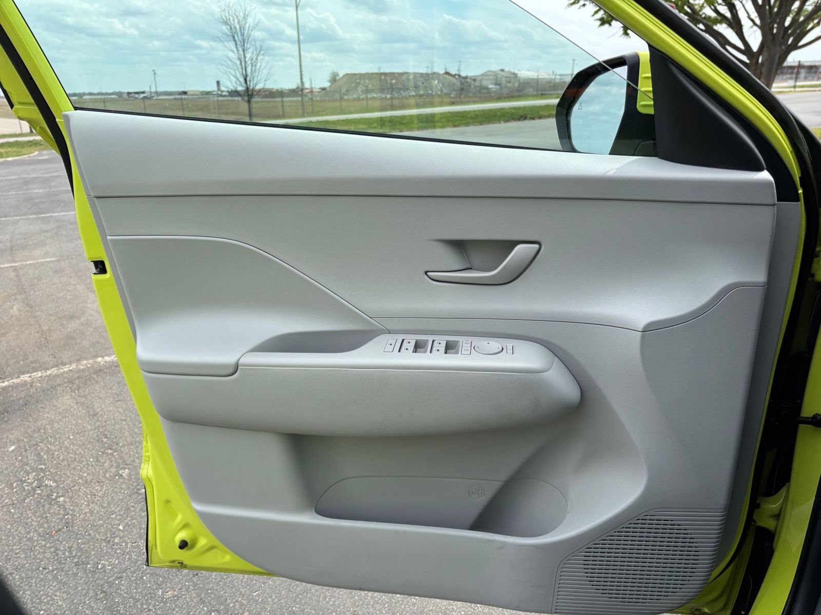 Thumbnail: 2025 Hyundai Kona - 18