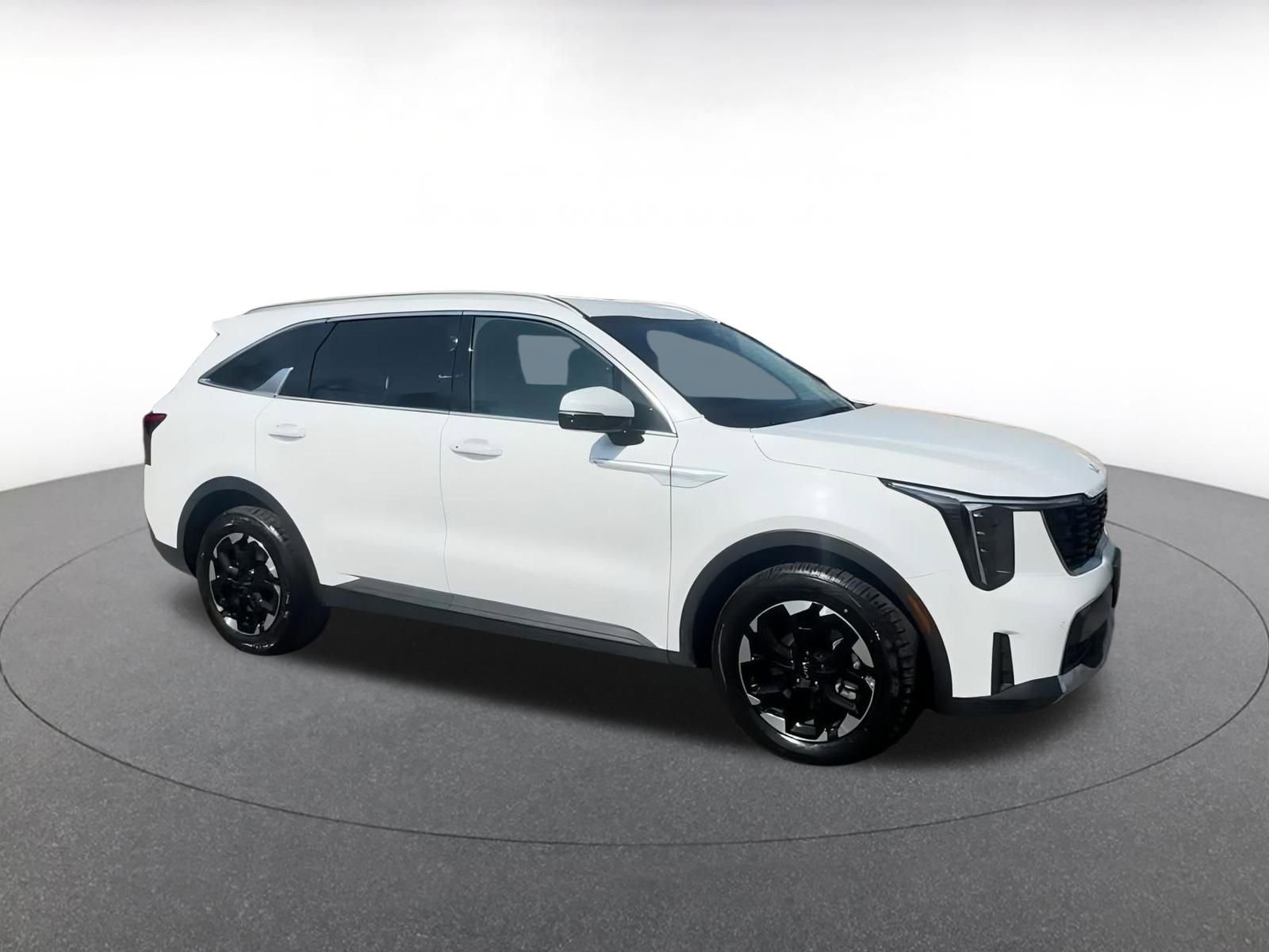 2024 Kia Sorento S 2