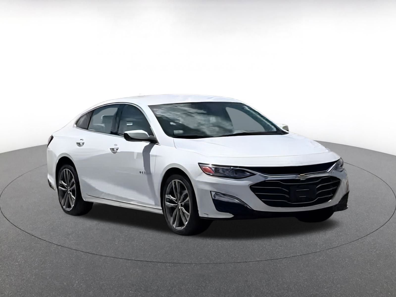 Thumbnail: 2024 Chevrolet Malibu - 2