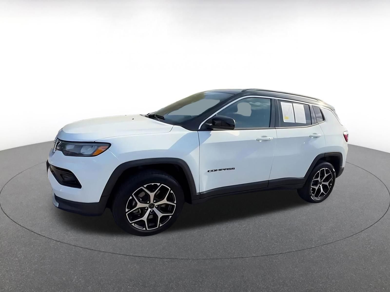 Thumbnail: 2025 Jeep Compass - 8