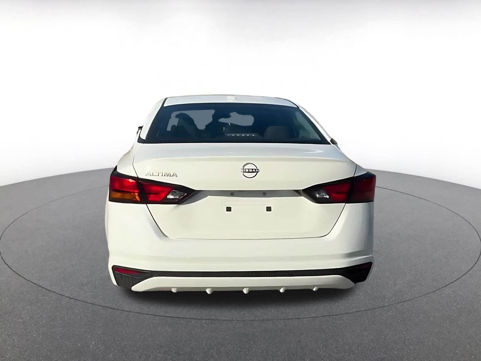 Thumbnail: 2025 Nissan Altima - 12
