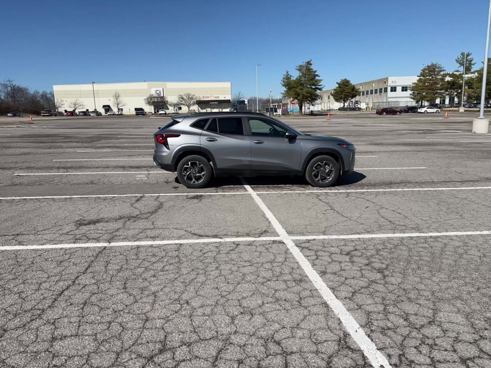 Thumbnail: 2025 Chevrolet Trax - 16